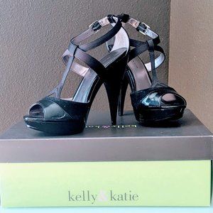 KELLY & KATIE Black Patent Leather and Suede Platform Heels